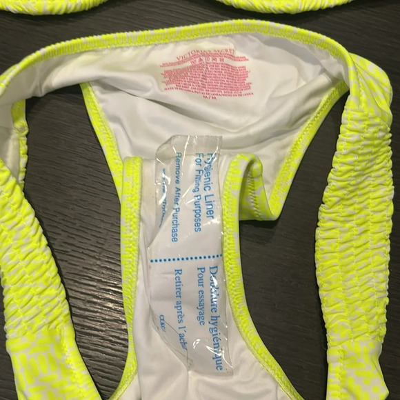 Victoria’s Secret Women’s Neon‎ Yellow & White 2 Piece Bikini Medium/ 34C NWOT - Picture 9 of 10